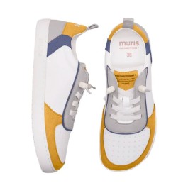 Muris Nuuk - Woman