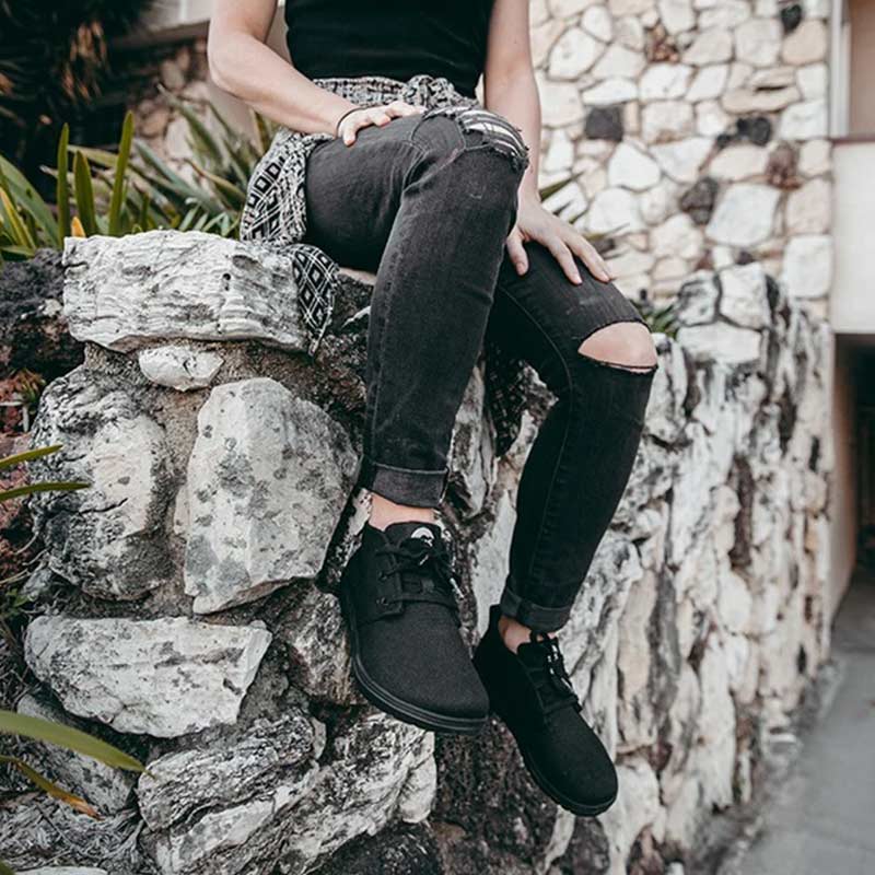 Canvas chukka clearance