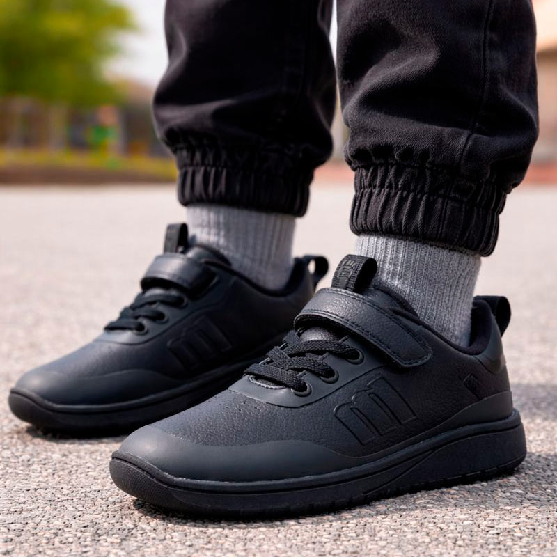 Mustang_Fre_Titan_Colegio_Barefoot_ZaMi