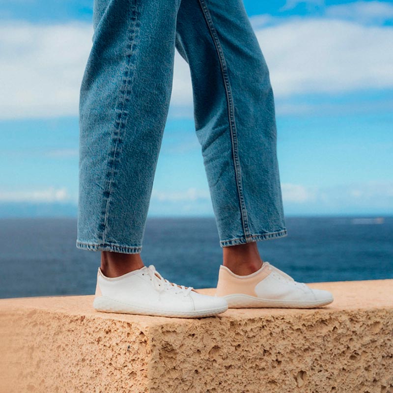 women_barefoot_shoes_vivobarefoot_everyday