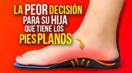Die schlimmste Entscheidung einer Frau, die für ihre Tochter mit Plattfüßen nicht laufen kann